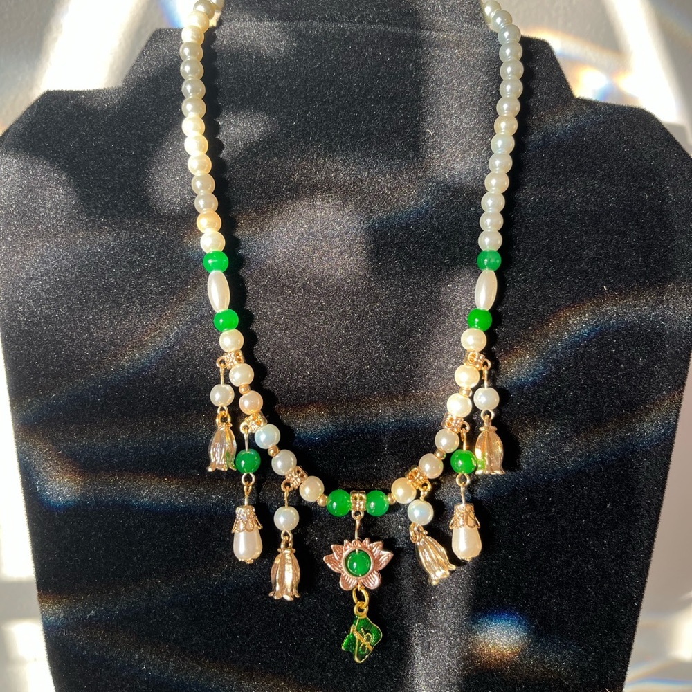 Handmade Elegant Green and Gold Beaded Pearl Necklace - Chinese-style